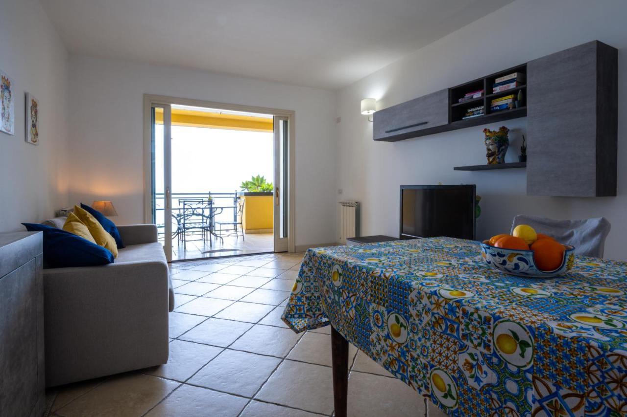 Lux & Elite - Holidays Apartamento Taormina