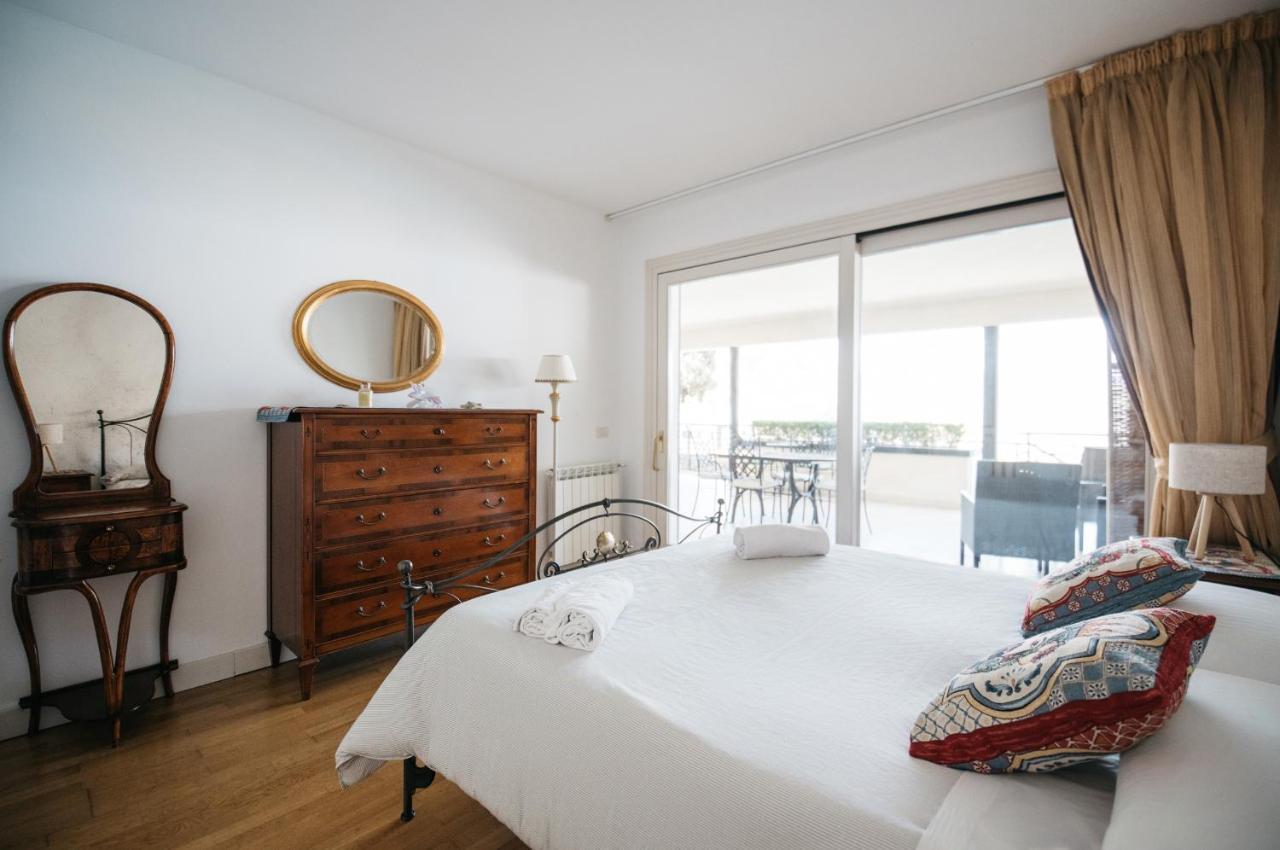 Lux & Elite - Holidays Apartamento *